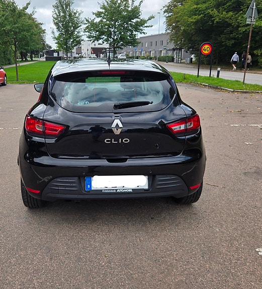 Renault Clio 2 of 7