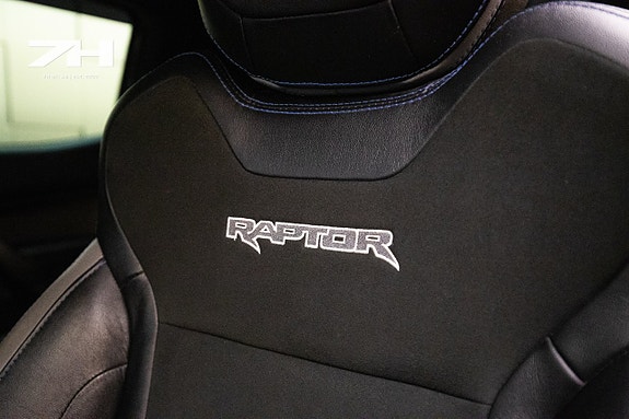 Ford Ranger Raptor 15 of 21