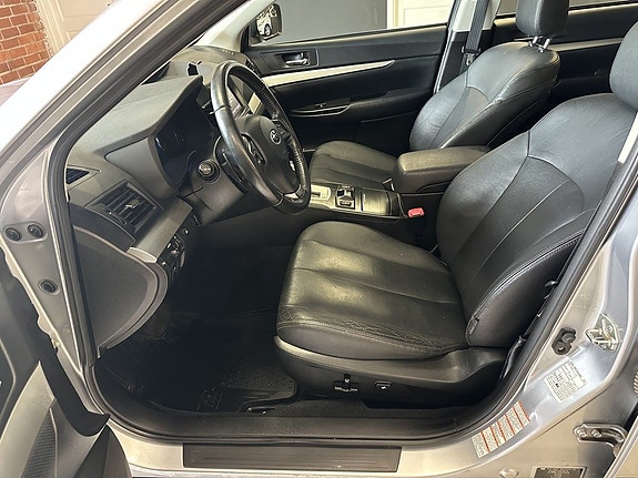 Subaru Outback 17 of 25