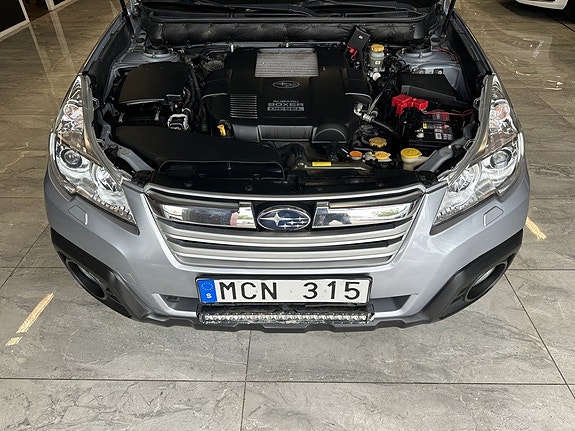 Subaru Outback 14 of 25