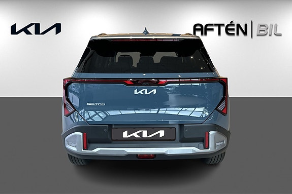 Kia Seltos 6 of 22