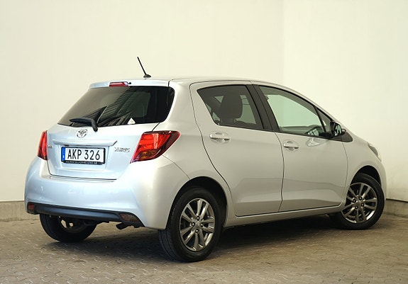Toyota Yaris 4 of 10