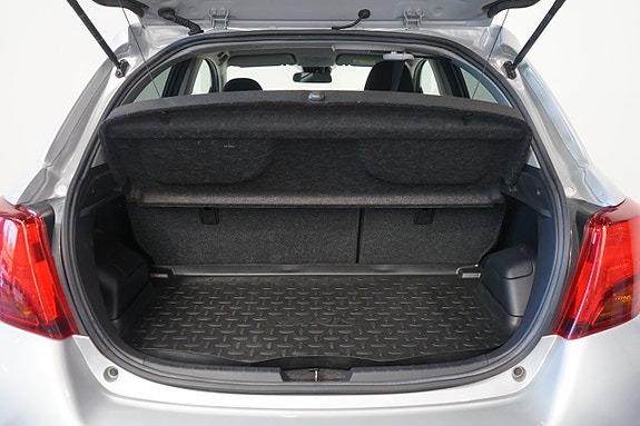 Toyota Yaris 10 of 10
