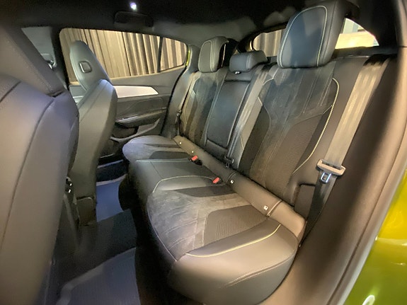 Peugeot 408 8 of 30