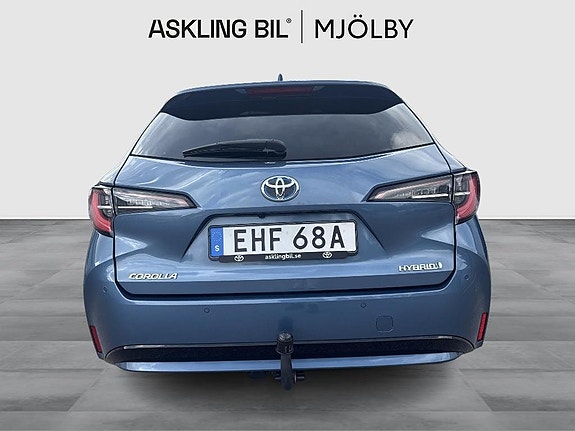 Toyota Corolla 5 of 15