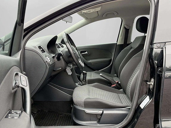Volkswagen Polo 12 of 21