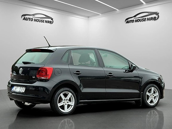 Volkswagen Polo 10 of 21