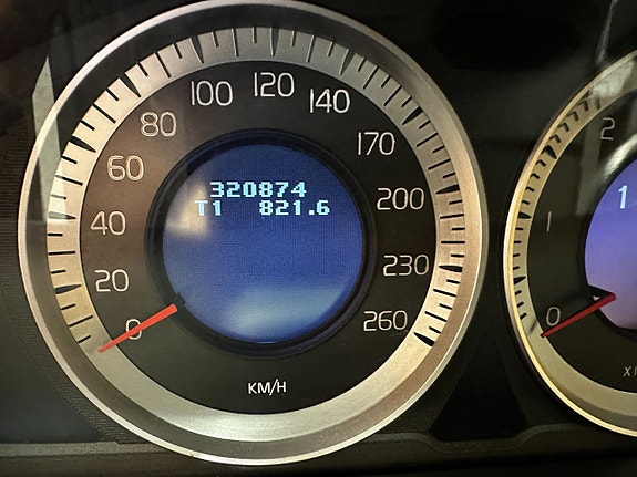 Volvo XC60 24 of 24