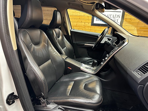 Volvo XC60 21 of 24