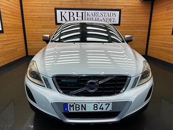 Volvo XC60 8 of 24