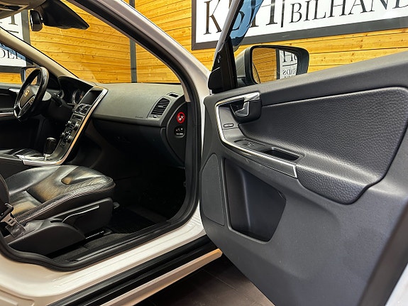 Volvo XC60 20 of 24