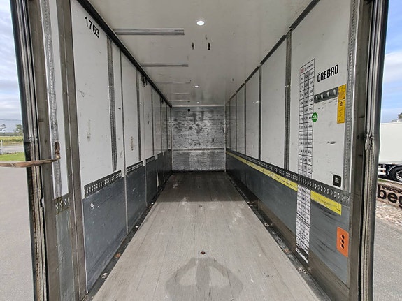 Scania R450 6x2*4 Fjärrbil 6 of 8