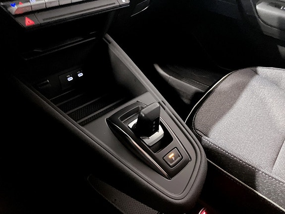 Renault Captur 10 of 15