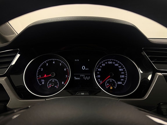 Volkswagen Touran 14 of 19