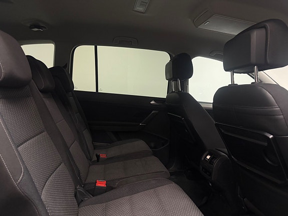 Volkswagen Touran 13 of 19
