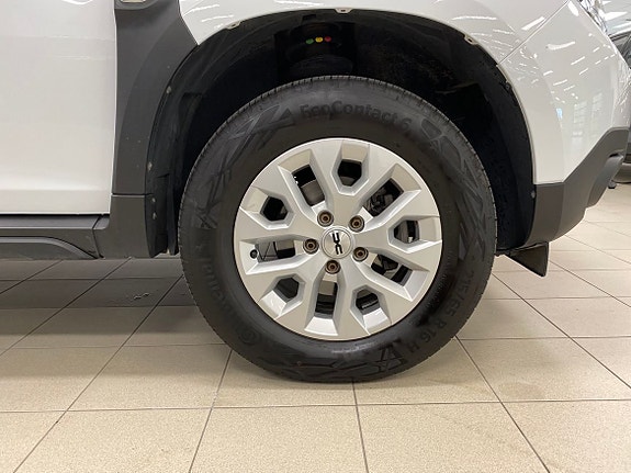 Dacia Duster 6 of 22