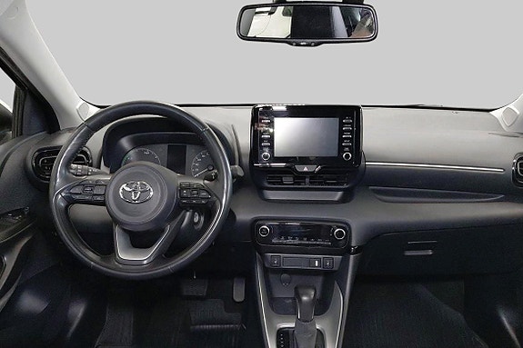 Toyota Yaris 9 of 11