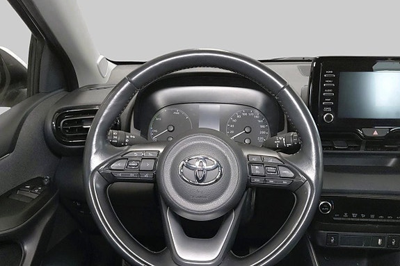 Toyota Yaris 10 of 11