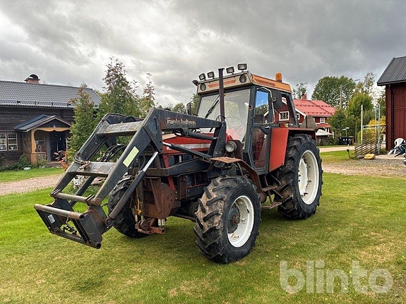 Traktor med lastare ZETOR 10145