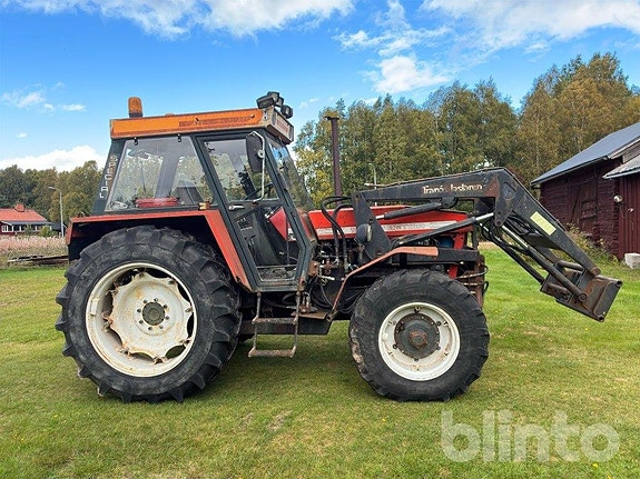 Traktor med lastare ZETOR 10145 4 of 6
