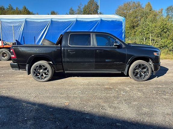 Lätt lastbil RAM Hemi V8 Limited 4 of 6
