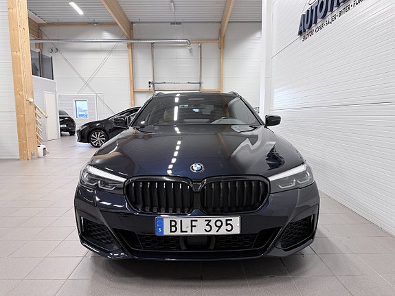 BMW 520d 2 of 27