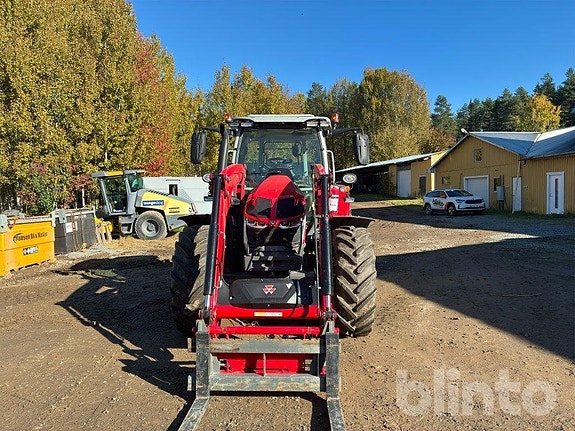 Traktor MASSEY FERGUSON 5S.145 Dyna-6 2 of 6