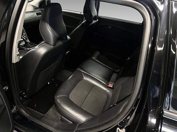 Volvo V70 7 of 7