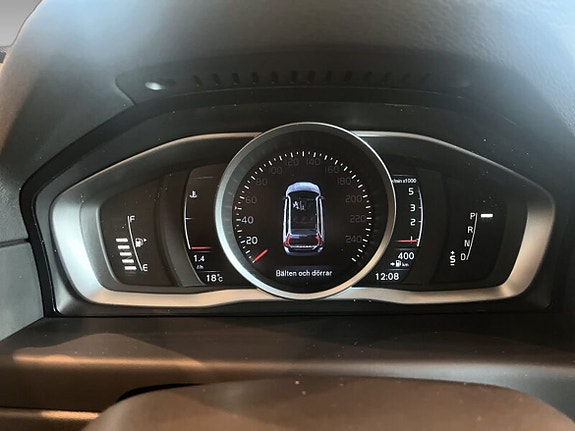Volvo XC70 15 of 20
