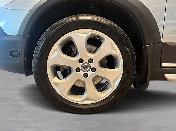 Volvo XC70 8 of 20