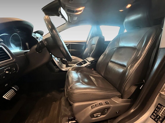 Volvo XC70 9 of 20