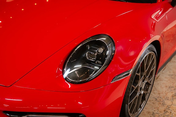 Porsche 911 Carrera S 4 of 30