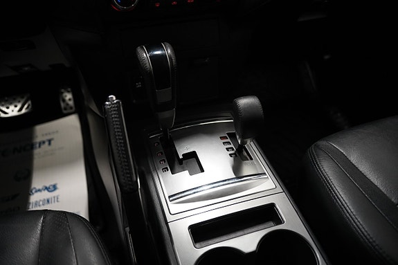 Mitsubishi Pajero 14 of 21
