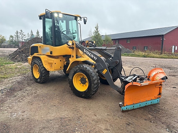 Hjullastare + 3 redskap Volvo L30G 4 of 6