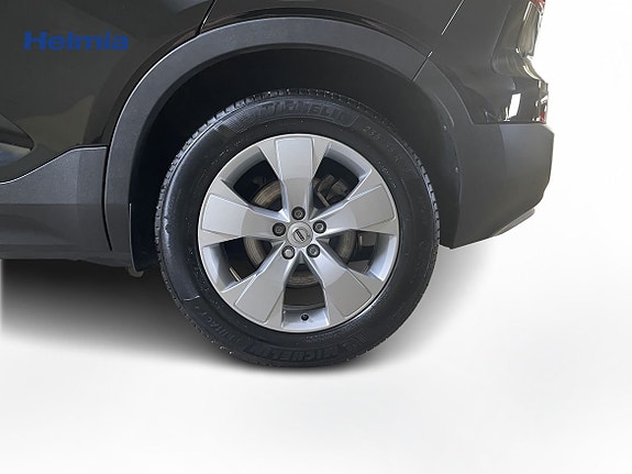 Volvo XC40 15 of 15