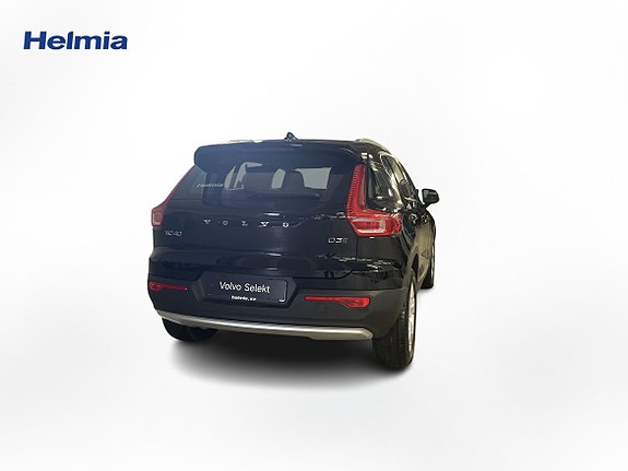 Volvo XC40 5 of 15