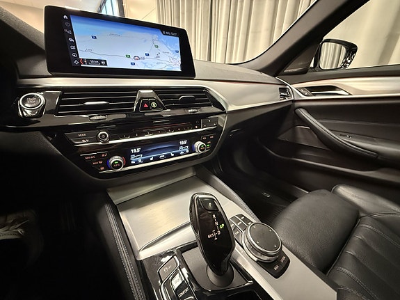 BMW 520d 15 of 23