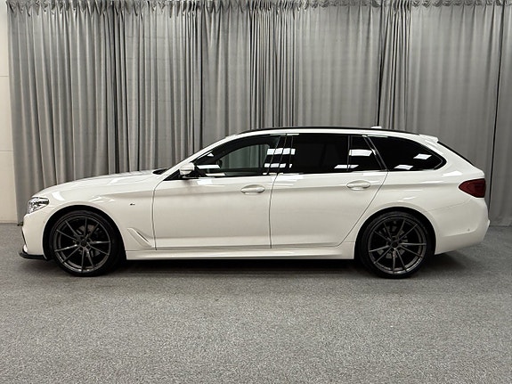 BMW 520d 2 of 23