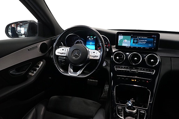 Mercedes-Benz C300 5 of 11