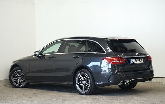 Mercedes-Benz C300 3 of 11