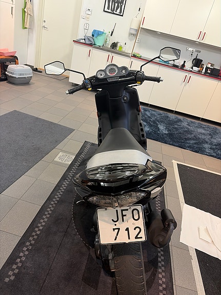 Peugeot Speedfight 2 2 of 4