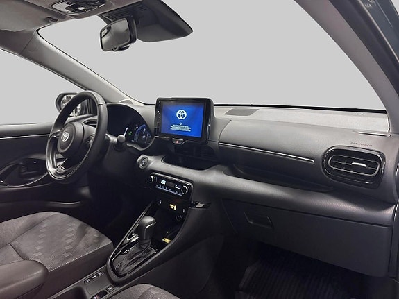 Toyota Yaris 10 of 19
