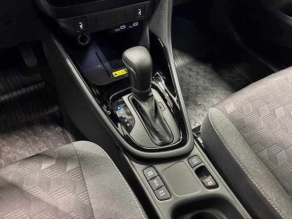 Toyota Yaris 18 of 19