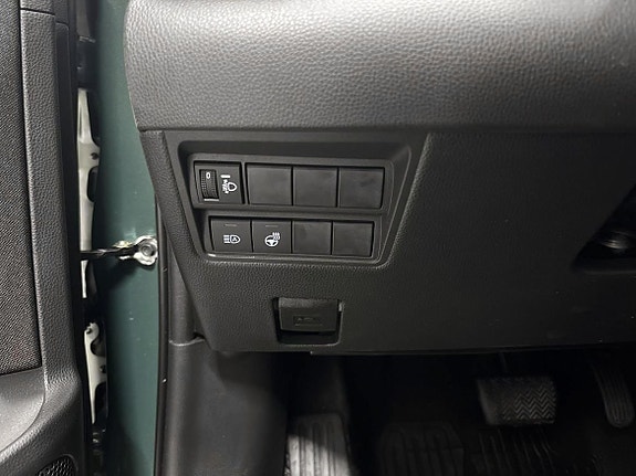 Toyota Yaris 17 of 19