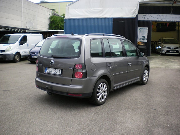 Volkswagen Touran 9 of 11