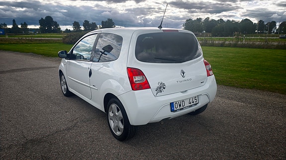 Renault Twingo 2 of 5