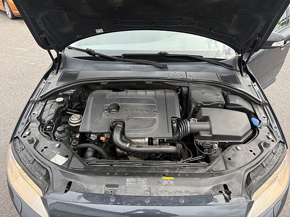 Volvo V70 9 of 9