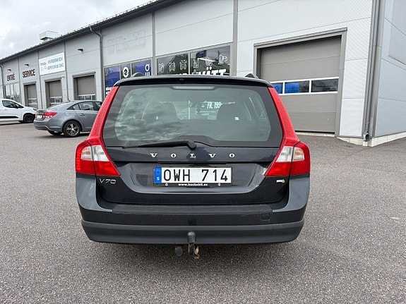 Volvo V70 4 of 9