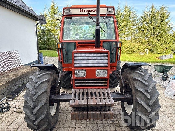 Traktor FIAT 90-90DT - 2584 timmar 2 of 6