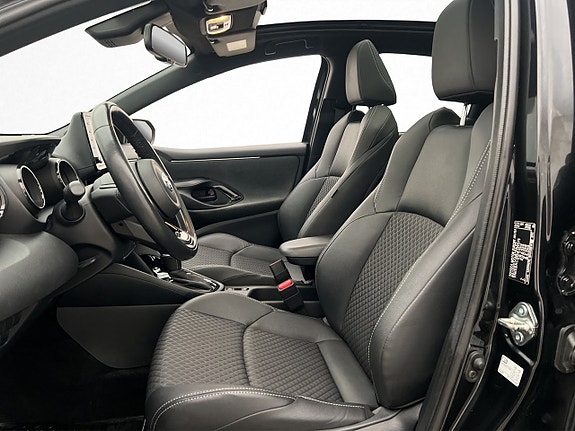 Toyota Yaris 12 of 29